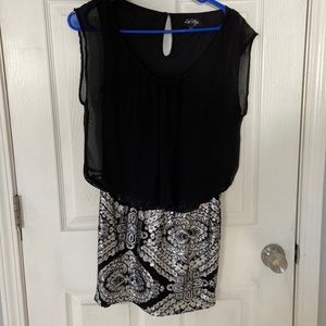 Women’s special occasions dress